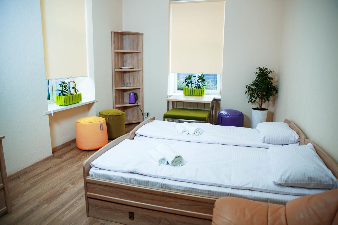 Coin Apartments & Poshtel Chernivtsi Exterior photo