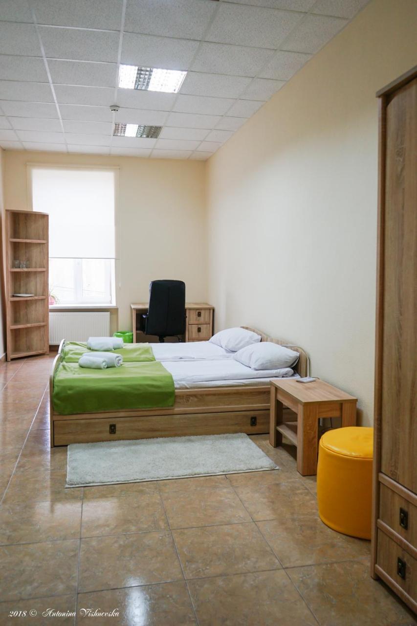 Coin Apartments & Poshtel Chernivtsi Exterior photo