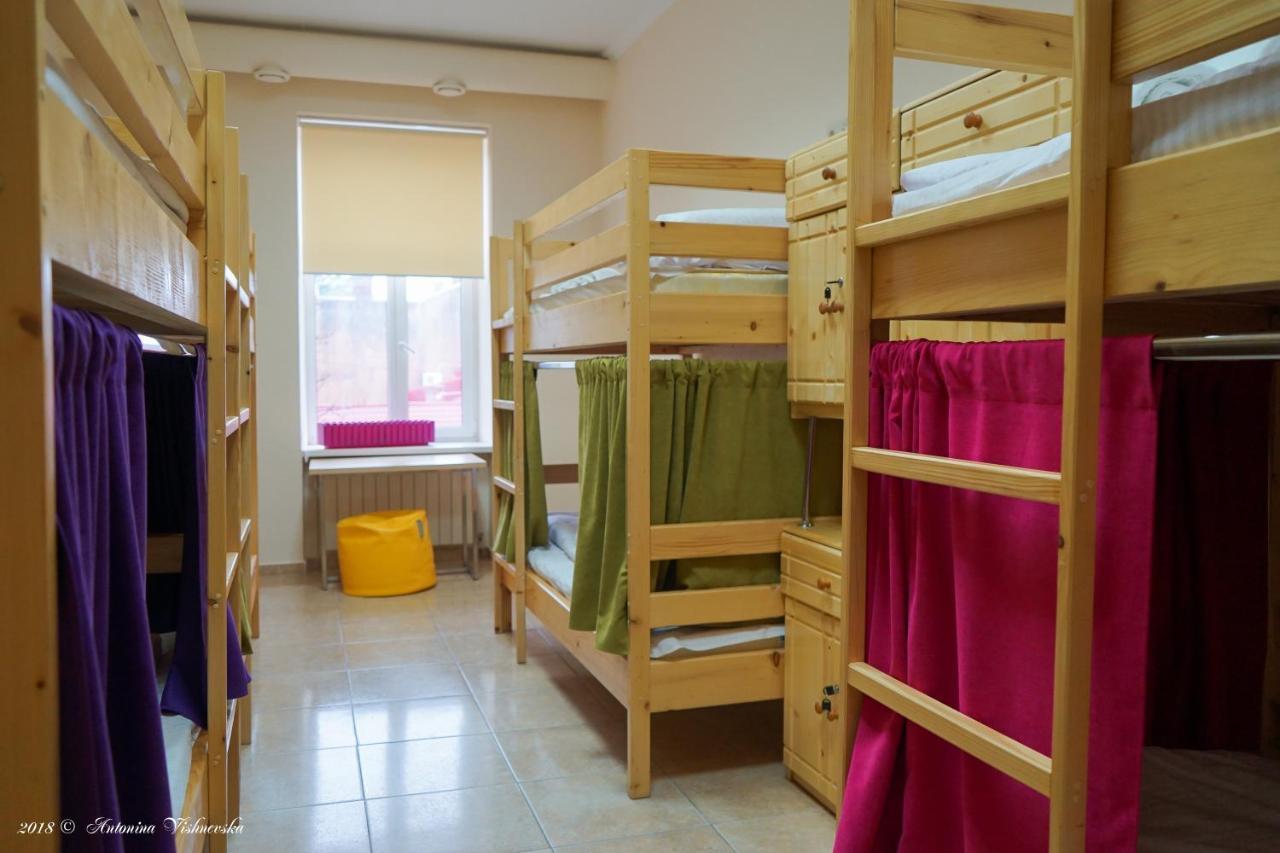 Coin Apartments & Poshtel Chernivtsi Exterior photo