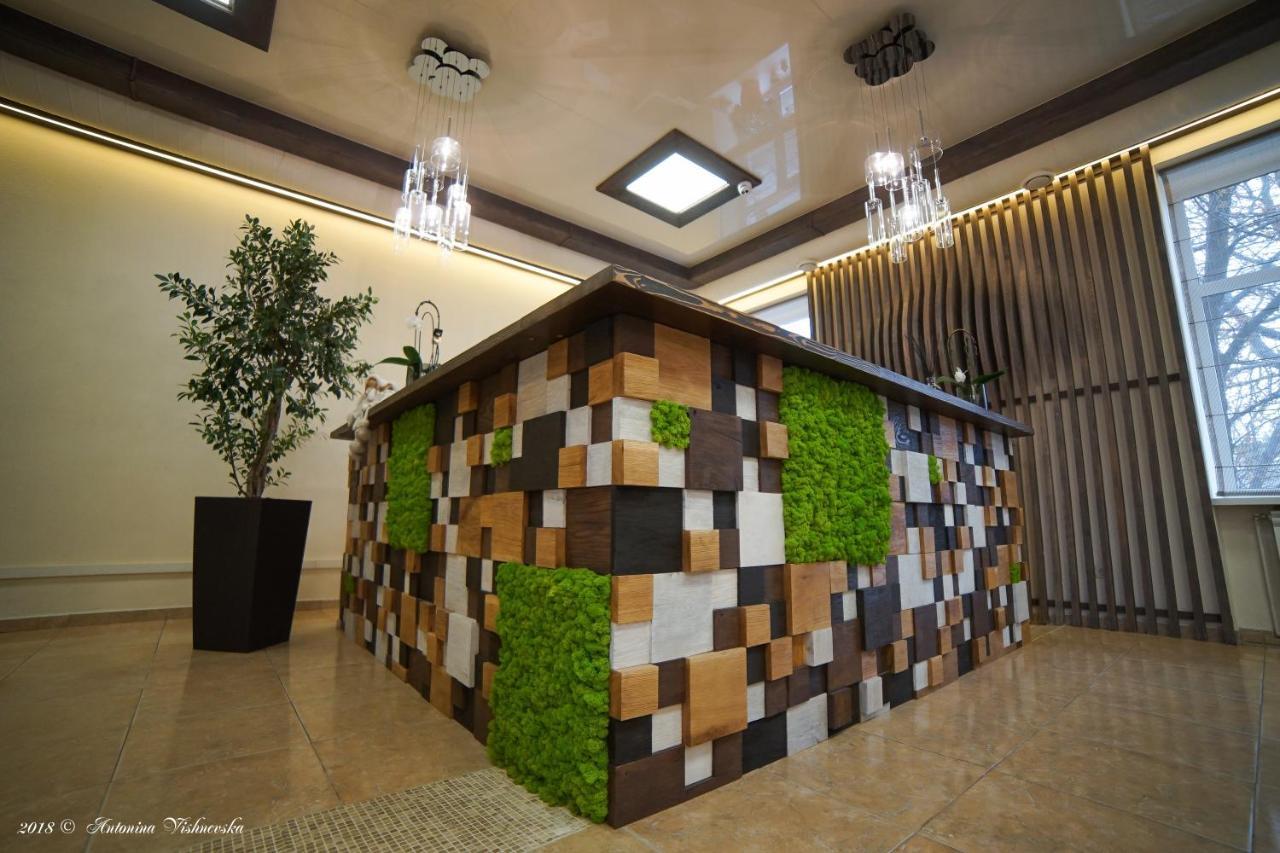 Coin Apartments & Poshtel Chernivtsi Exterior photo