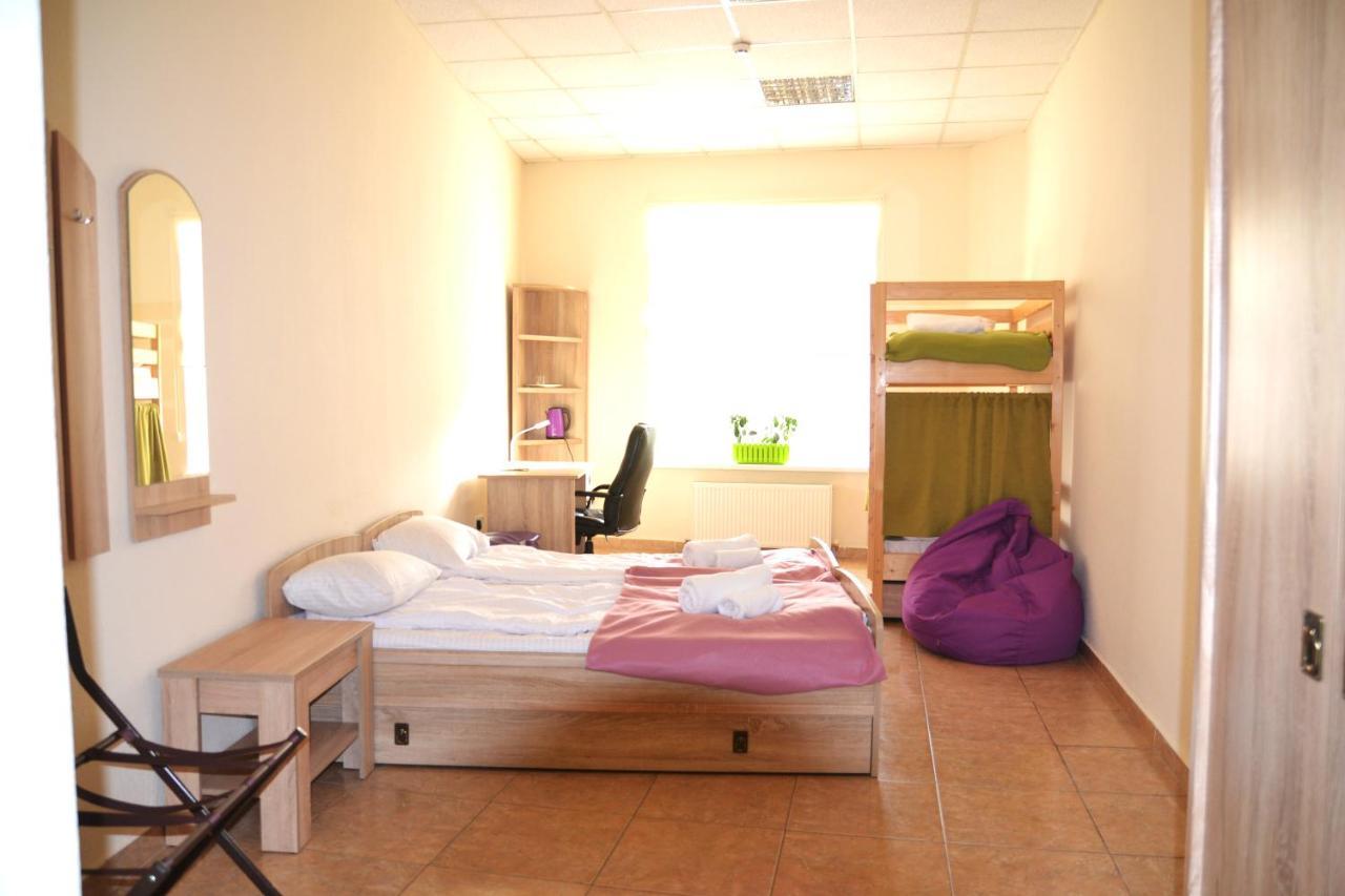 Coin Apartments & Poshtel Chernivtsi Exterior photo